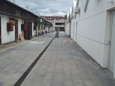 2023. április